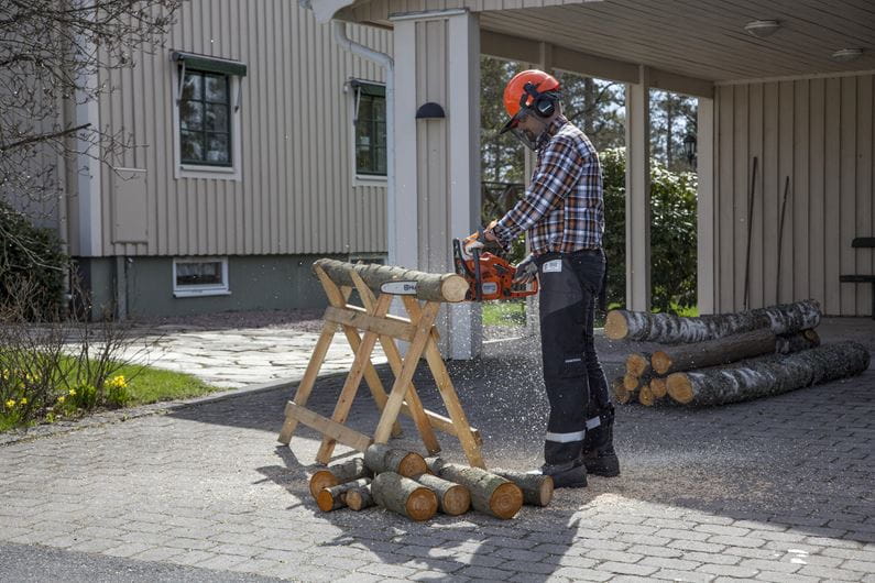 Husqvarna Chainsaw 120 Mark II 14" Bar