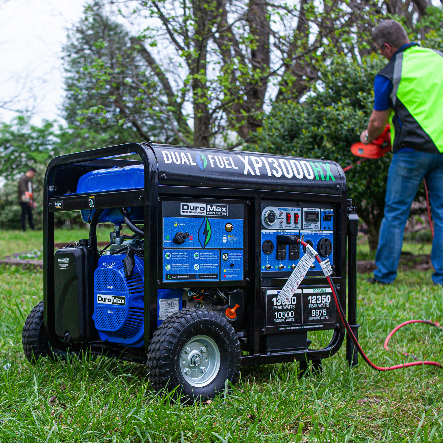 DuroMax XP13000HXT 13000-Watt 500cc